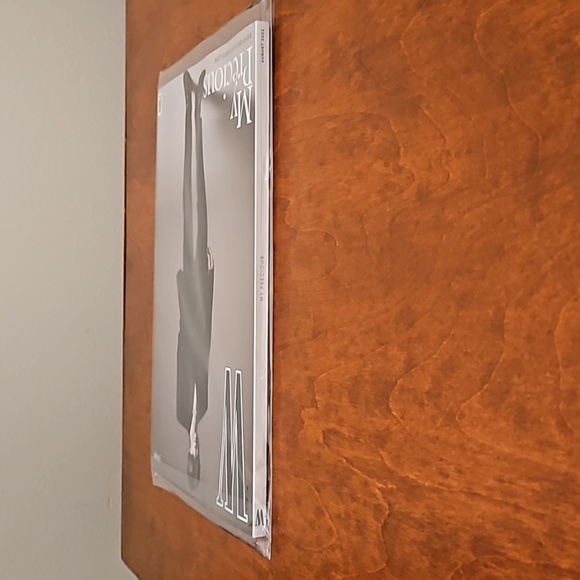 BTS J-Hope W Korea Magazine - Picture 3 of 3